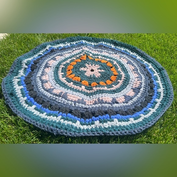 HAND crochet bohemian recycled round placement mat 30" - Picture 1 of 9
